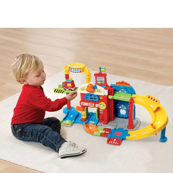 Brand New Vtech Go! Go ! Smart Save The Day Fire Station playset-English Version - Picture 8 of 16
